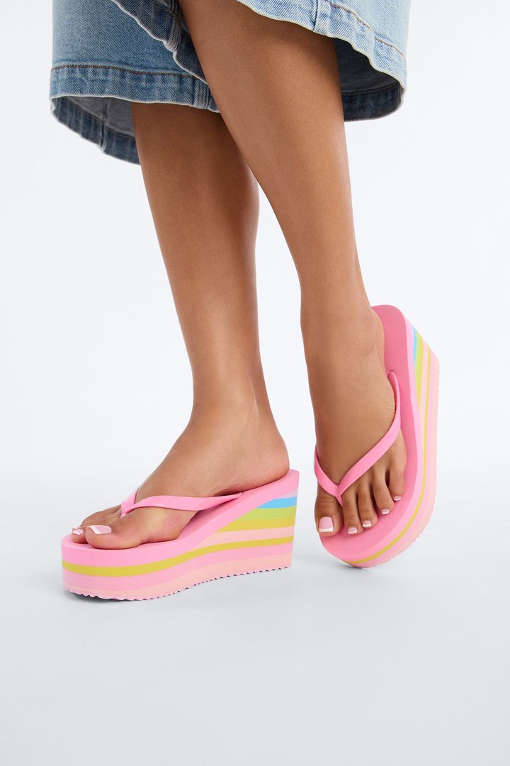 Saturday Thong Platform Wedges - Pink/combo