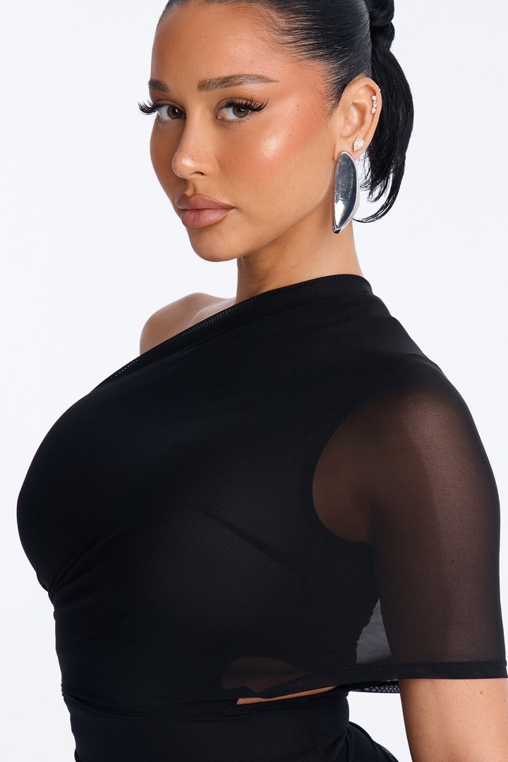 Mean Walk Power Mesh Maxi Dress - Black