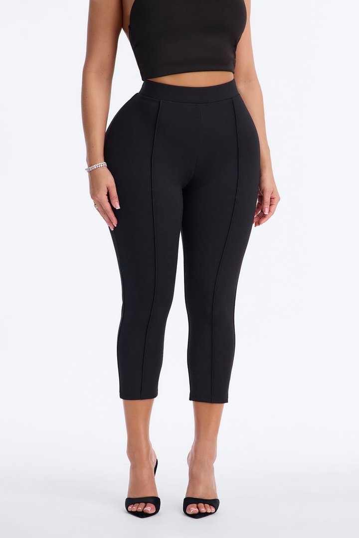 Daniella Pintuck Ponte Capri Legging - Black
