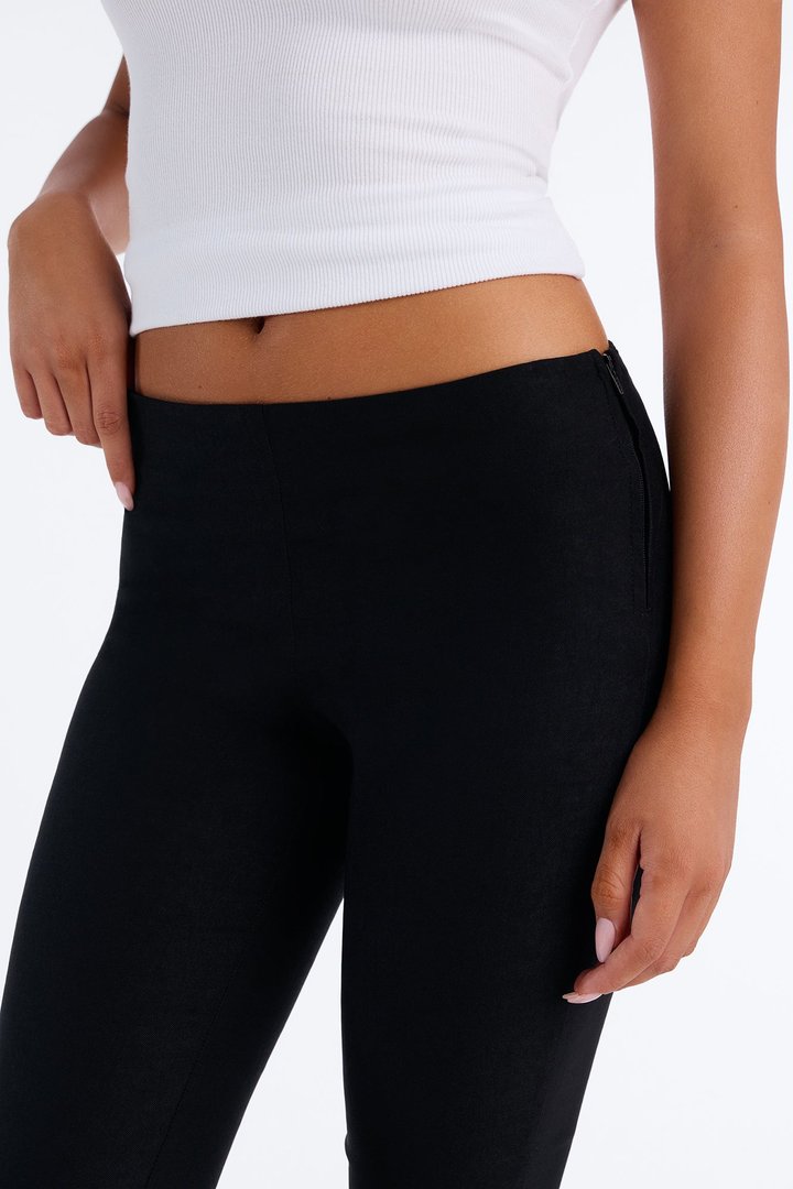 Luna Low Rise Skinny Capri Pant - Black
