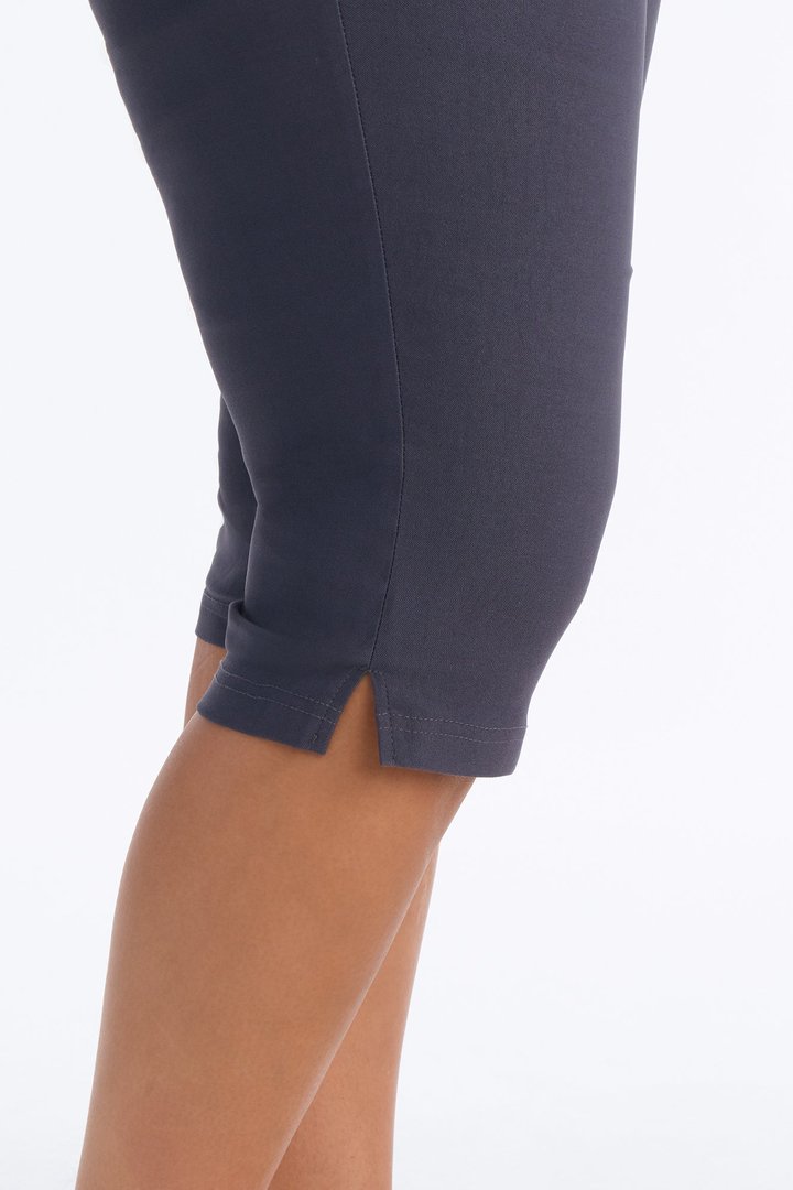 Luna Low Rise Skinny Capri Pant - Charcoal