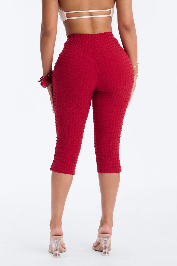 Milena Textured Pedal Pusher Leggings - Red