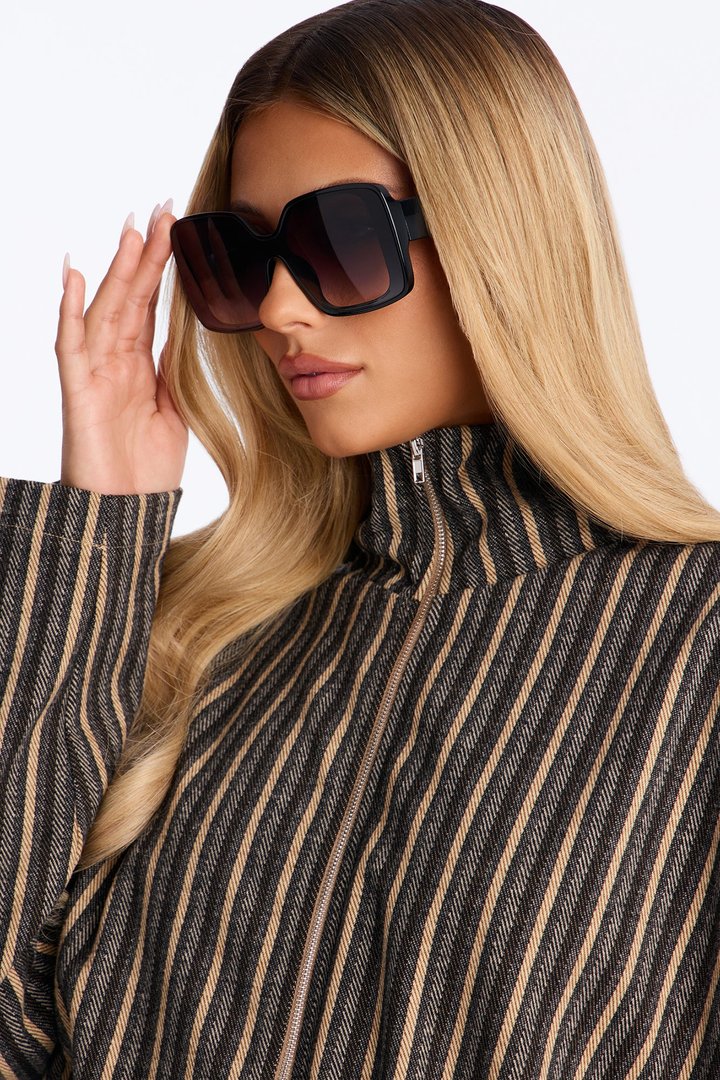 Sun Bathing Sunglasses - Black