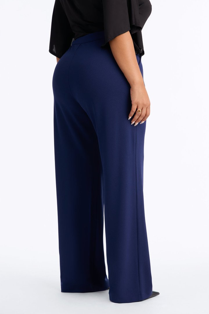 Core Competency Straight Leg Trouser - Midnight Navy