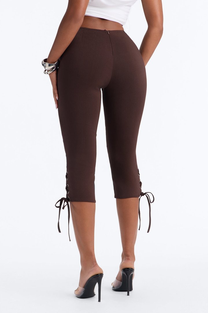 Inara Mid Rise Skinny Capri Pant - Chocolate