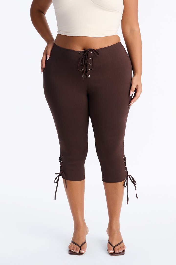 Inara Mid Rise Skinny Capri Pant - Chocolate