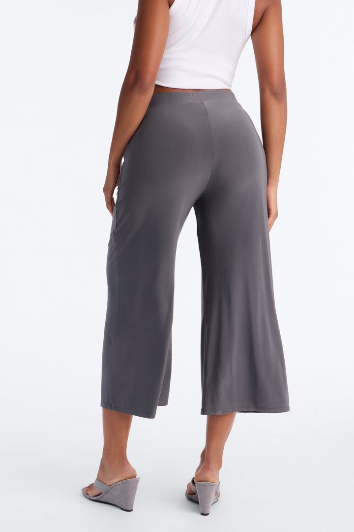 Girls Night Out Wide Leg Culotte Pant 21″ - Charcoal