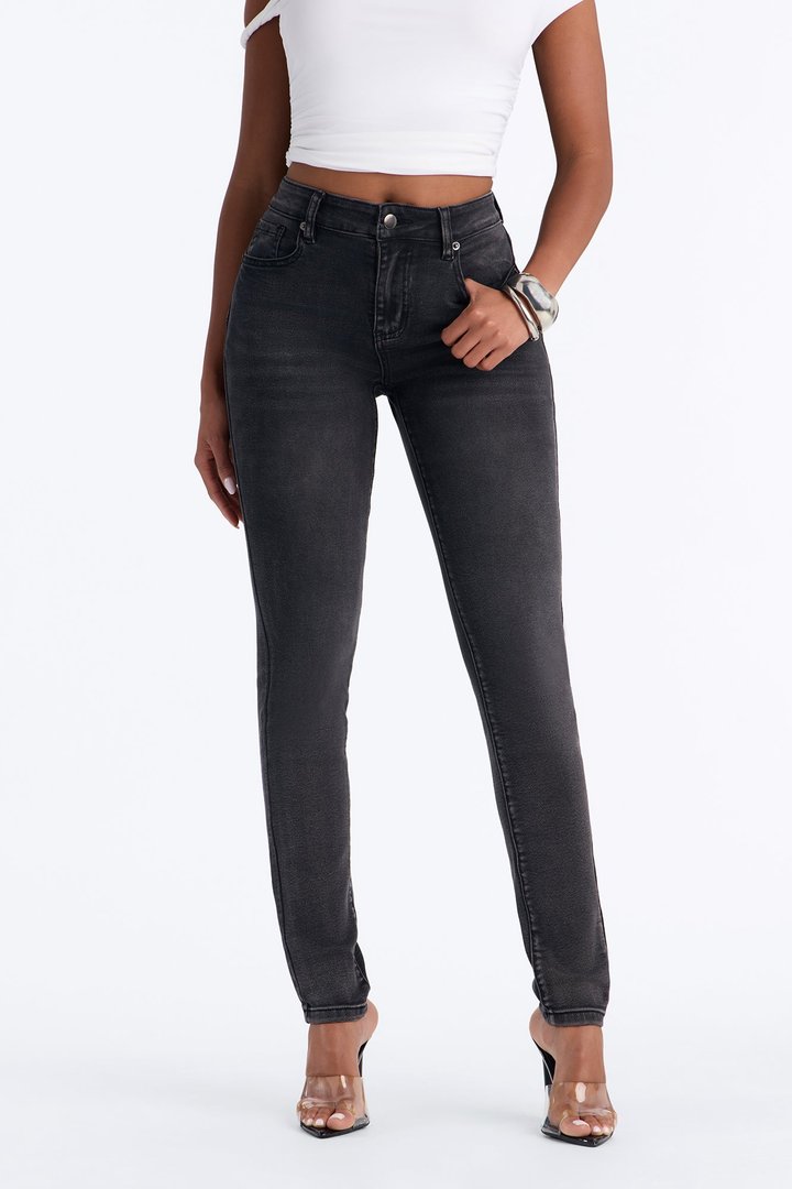 Tall She's An Icon Curvy Stretch Skinny Jeans - Black Wash