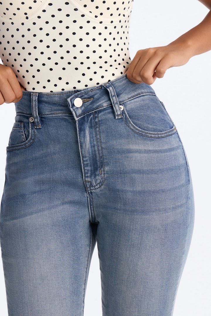 Santa Rosa Soft Stretch High Rise Bootcut Jeans - Light Wash
