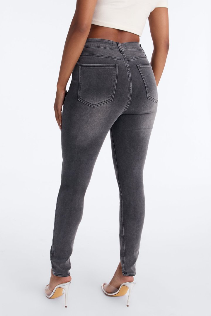 Out Past Midnight High Rise Stretch Skinny Jeans - Black