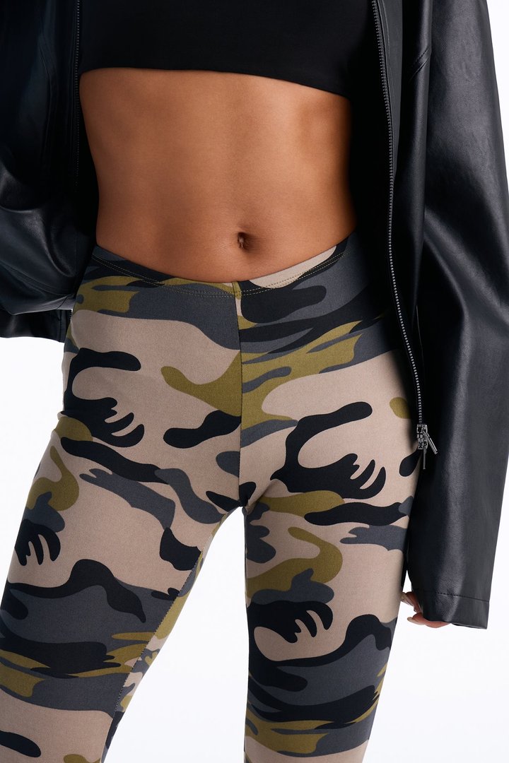 Break Free Low Rise Capri Legging - Grey/combo