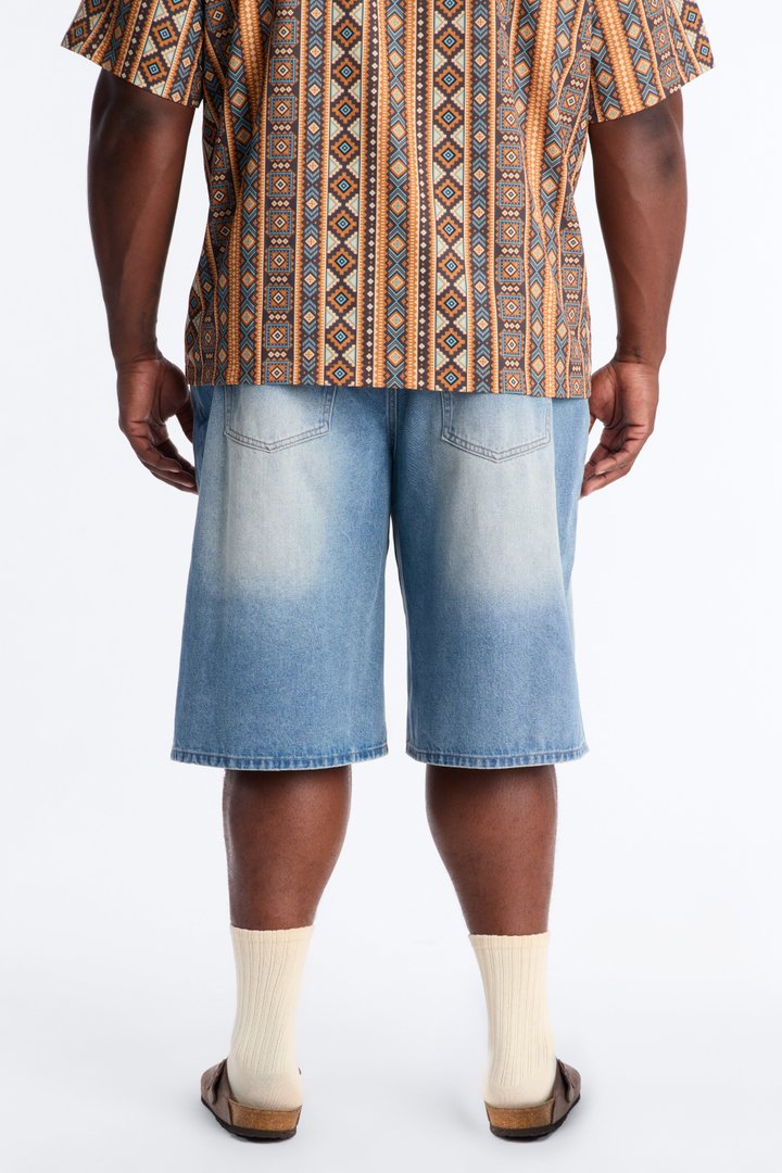 Baggy On the Go Denim Short - Light Blue Wash