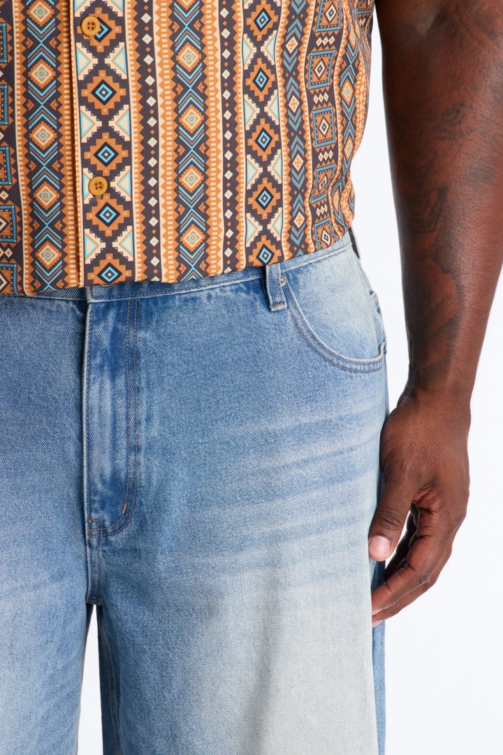 Baggy On the Go Denim Short - Light Blue Wash