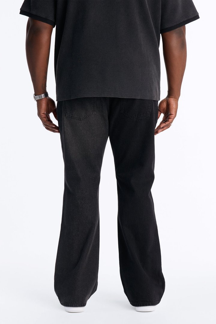 Straight Flare Shadow Shaded Jean - Black Wash
