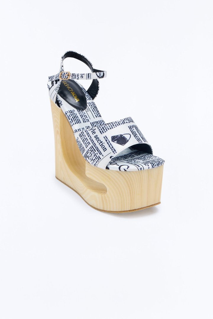 Maisy Novelty Wood Wedges - Black/White