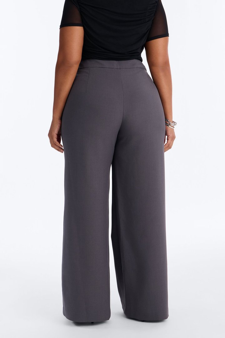 Polished Perfection Crepe Tie Waist Trouser 33″ - Charcoal