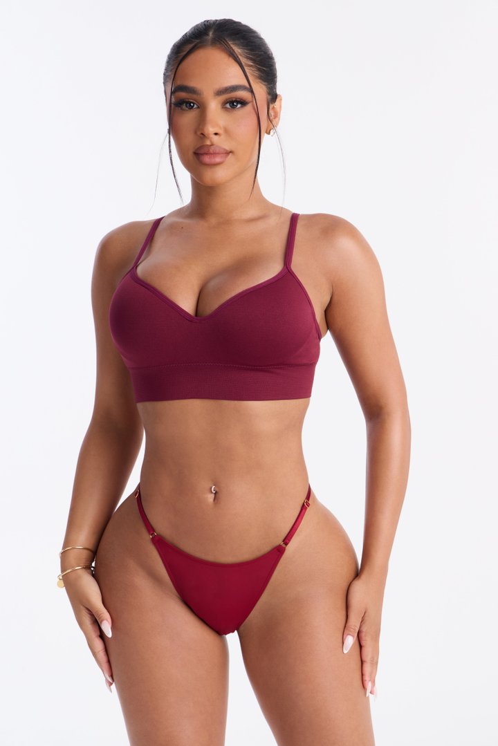 Close For Comfort Seamless Wireless Deep Plunge Bra - Wine