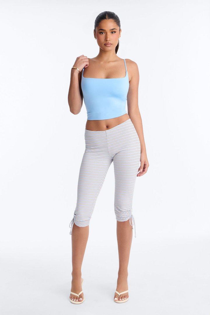 Rowen Mid Rise Ruched Ribbed Capri Leggings - Blue/combo