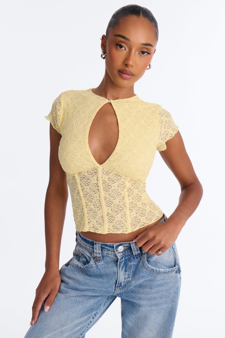 Annie Cut Out Lace Short Sleeve Top - Butter Yellow