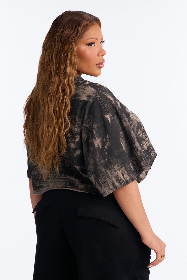 Fallen Moment Cropped T-Shirt - Brown