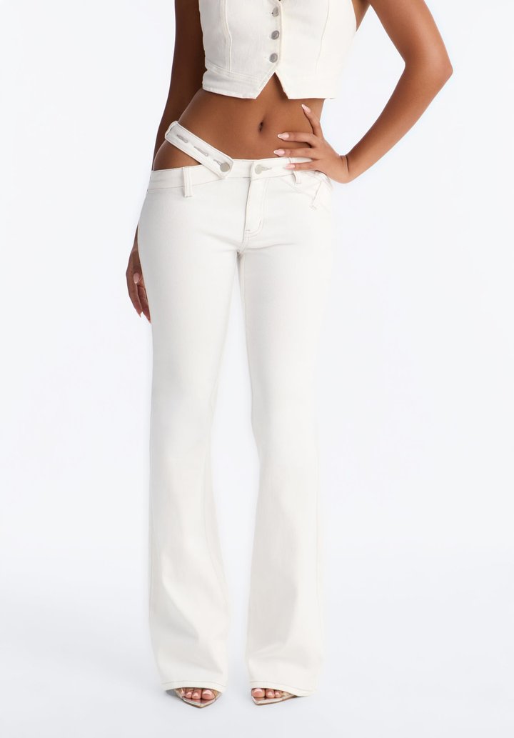 Girl Please Cut Out Waistband Low Rise Stretch Bootcut Jeans - White