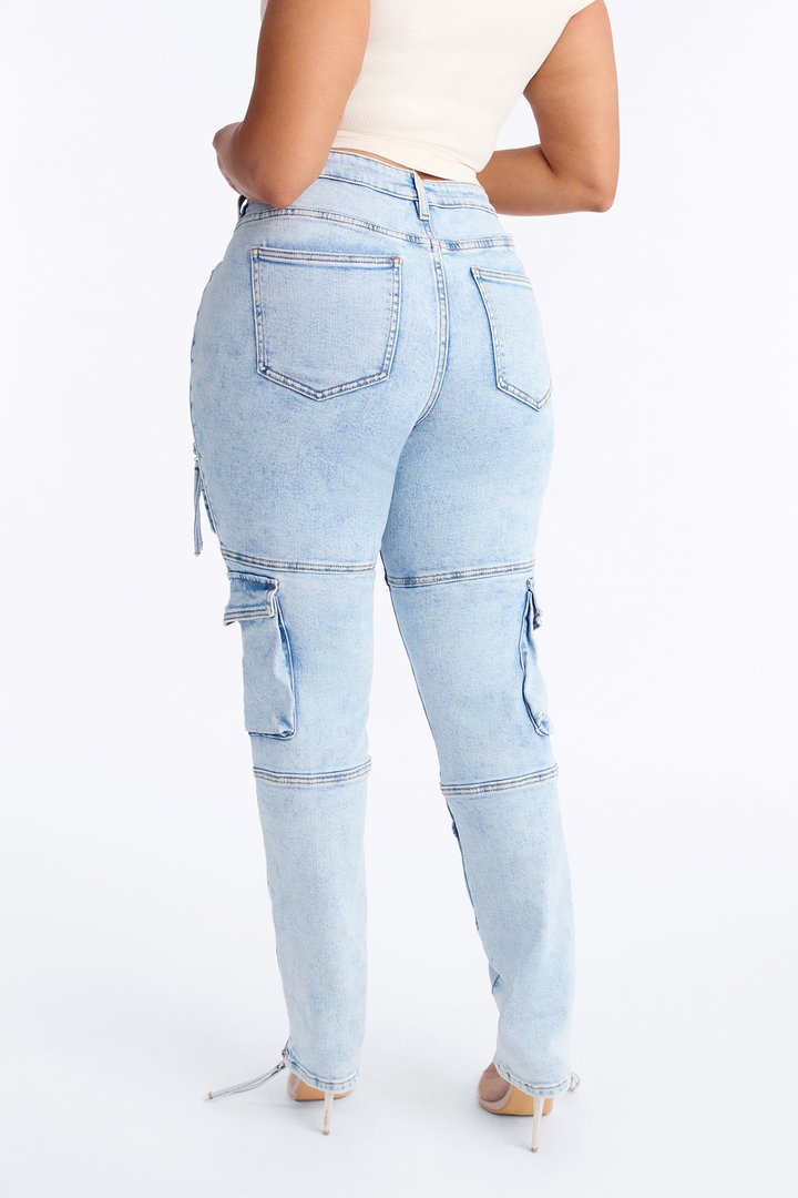 Street Smarts Stretch Slim Straight Cargo Jeans - Light Wash