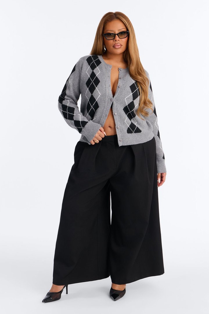 She Reads Argyle Sweater - Grey/combo