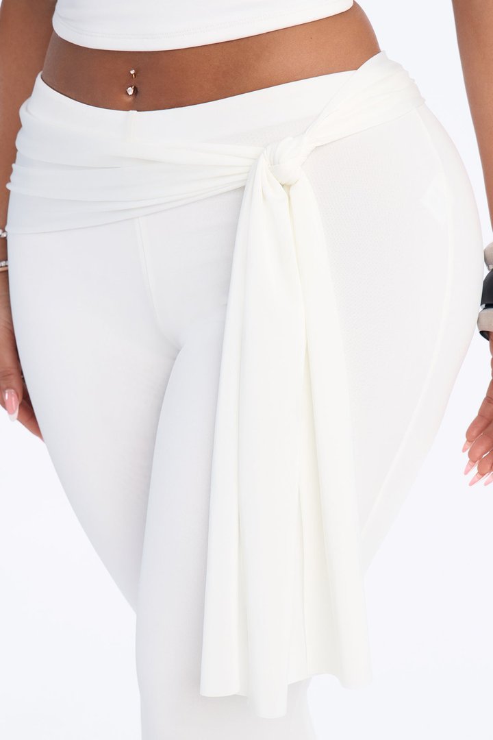 Avery High Rise Tie Waist Capri Legging - Ivory