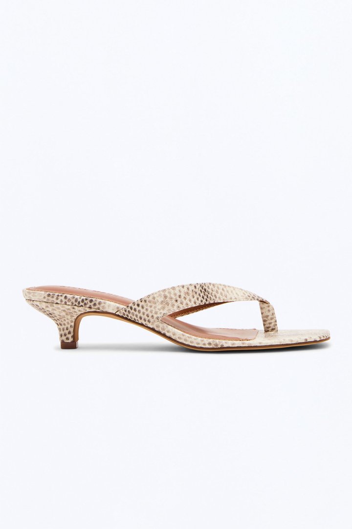 Steve Madden Tracie Snake Thong Kitten Heels - Natural/Combo