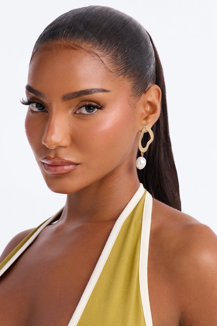 Noctura Pearl Drop Earrings - Gold