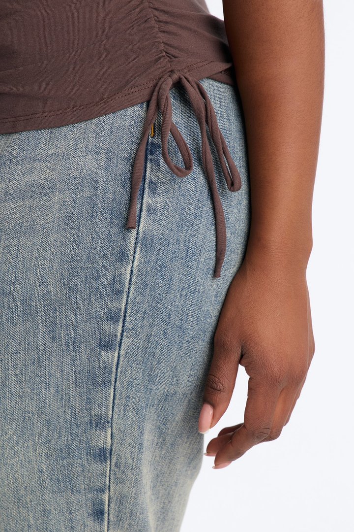 NYC Varsity Off Shoulder Tie Ruched Tee - Chocolate