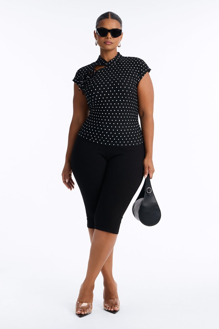 Mina Textured Polka Dot Mock Neck Short Sleeve Top - Black/White