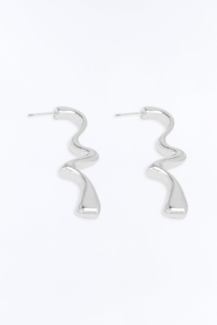Gravity Twist Drop Earrings - Silver