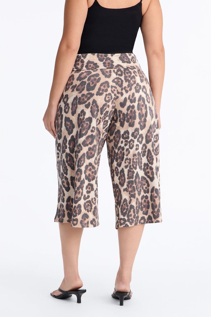 Kiki Leopard Low Rise Foldover Gaucho Pant - Leopard
