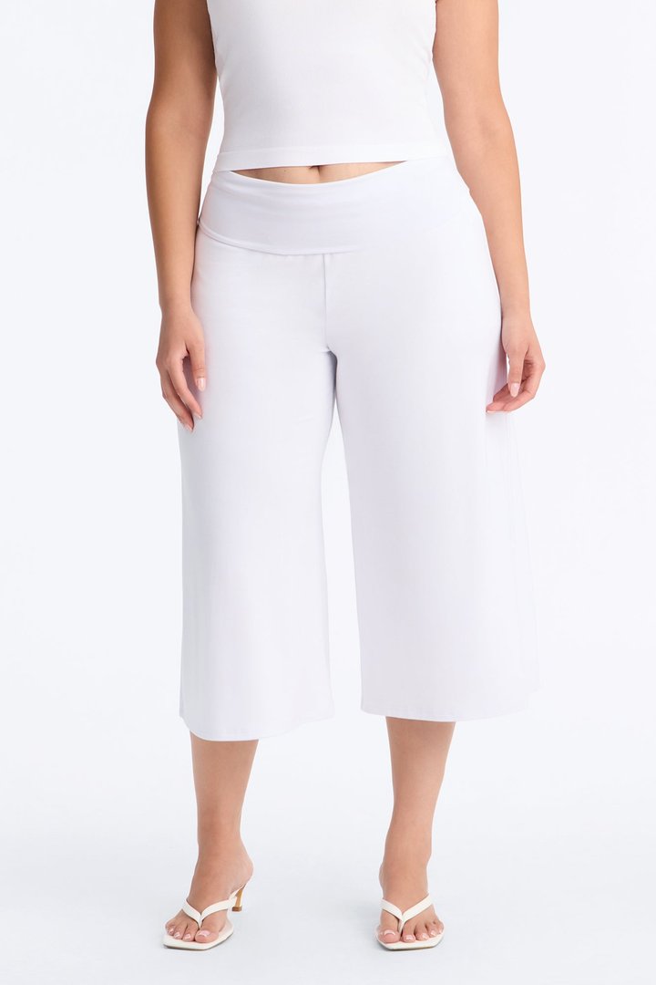 Kiki Studio Low Rise Foldover Gaucho Pant - White