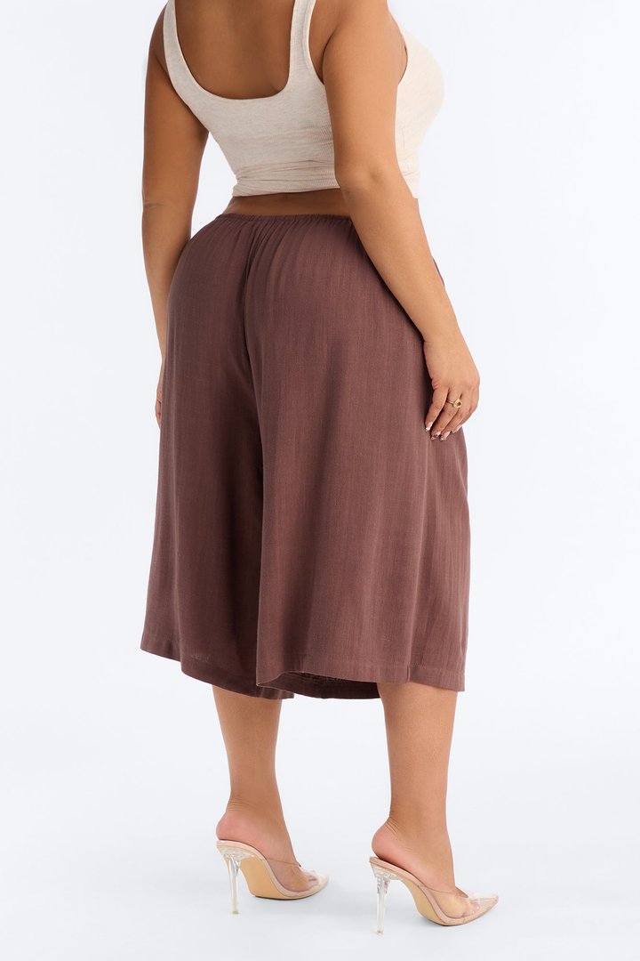 Avery Low Rise Linen Bermuda Short - Brown