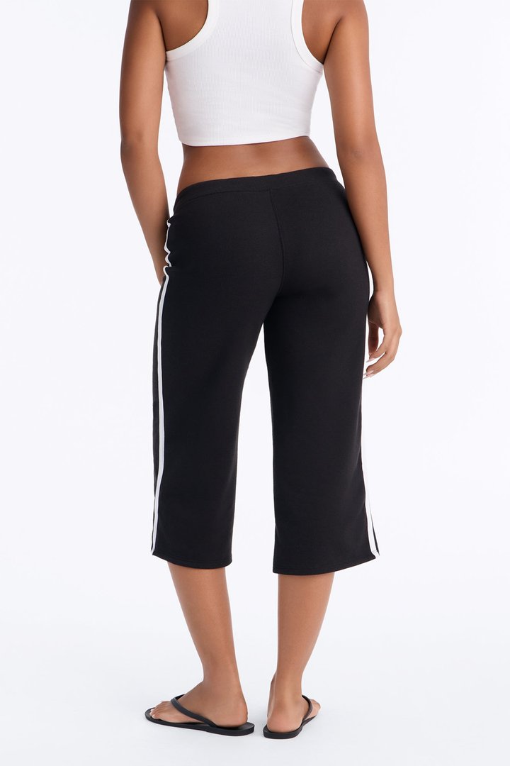 Chloe French Terry Lounge Capri - Black