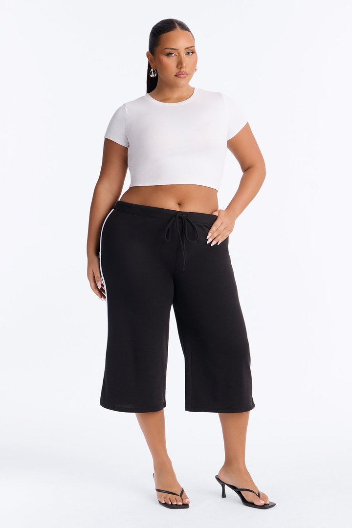 Chloe French Terry Lounge Capri - Black