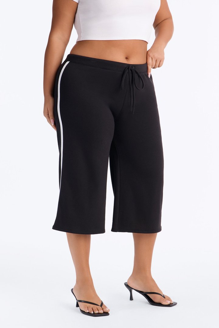 Chloe French Terry Lounge Capri - Black