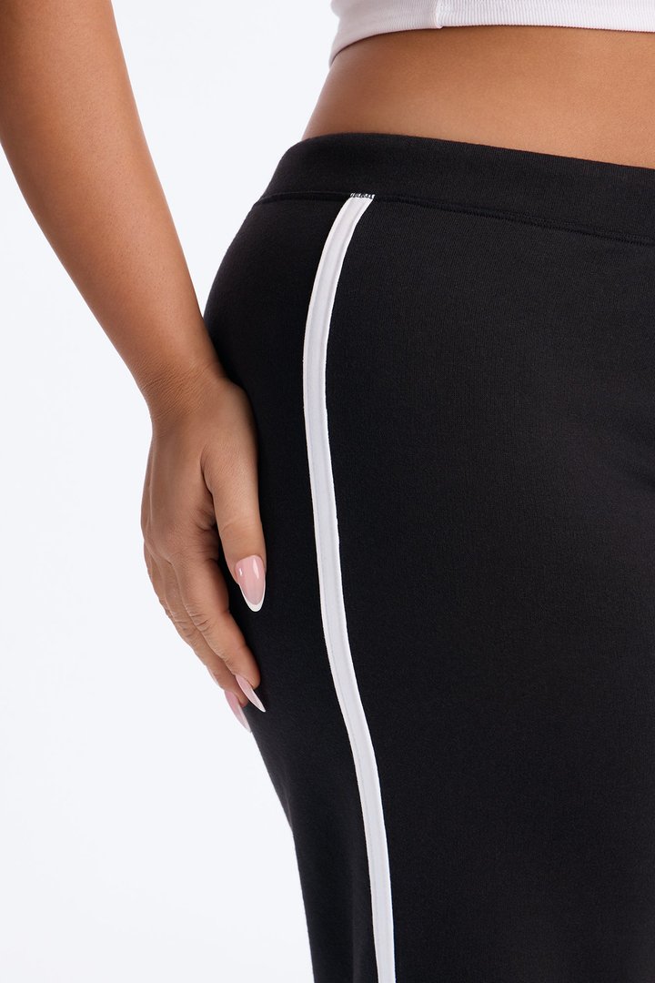Chloe French Terry Lounge Capri - Black