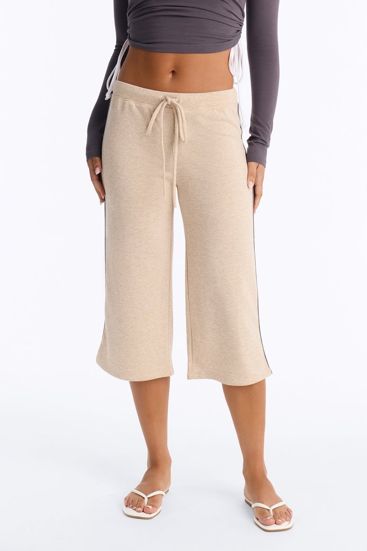 Chloe French Terry Lounge Capri - Taupe