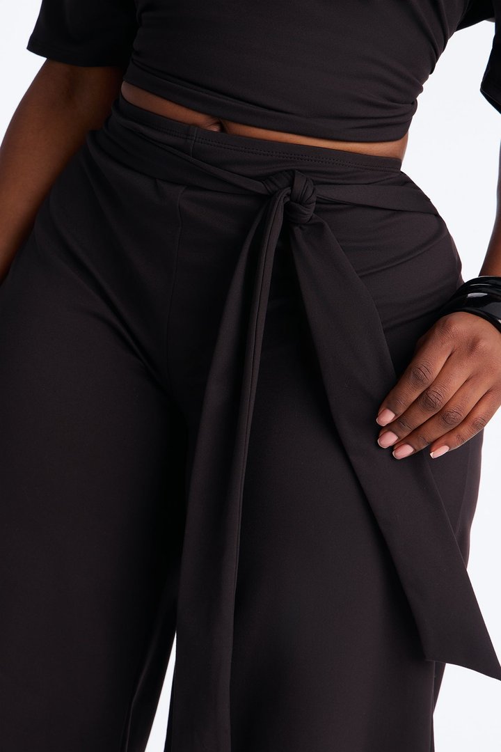 Amelie Tie Front Gaucho Pant Set - Black
