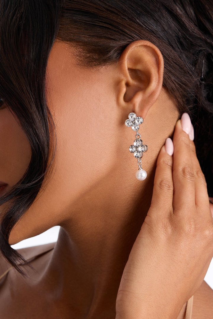 Radiant Clover Drop Earrings - Silver