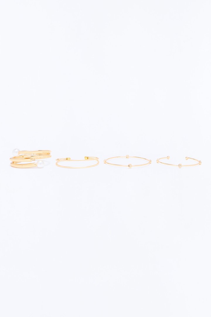 Place It On Me 4 Piece Bracelet Set - Gold