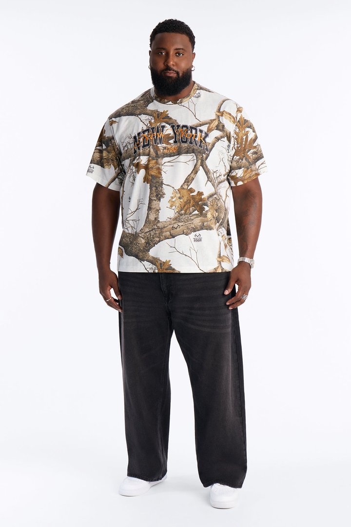 Real Tree New York Snow Embroidery Short Sleeve Tee - Camouflage