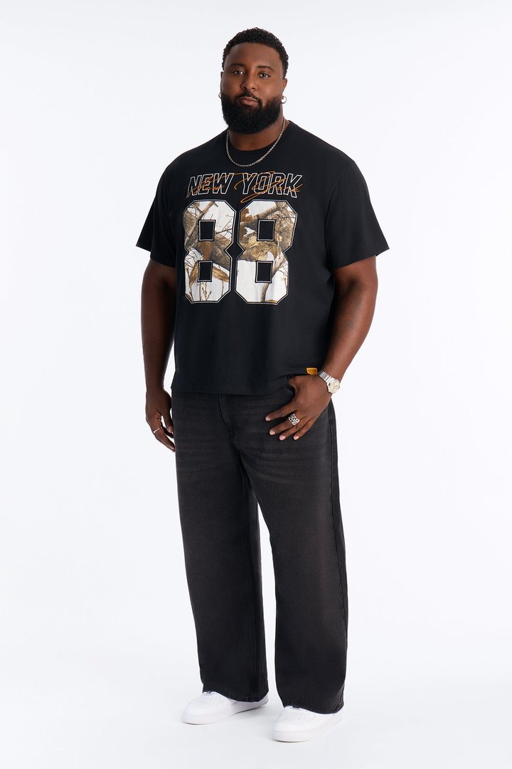 Real Tree New York 88 Embroidered Patch Short Sleeve Tee - Black