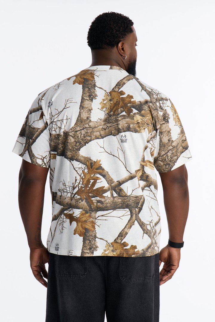 Real Tree Barbed Wire Heart Short Sleeve Tee - Camouflage