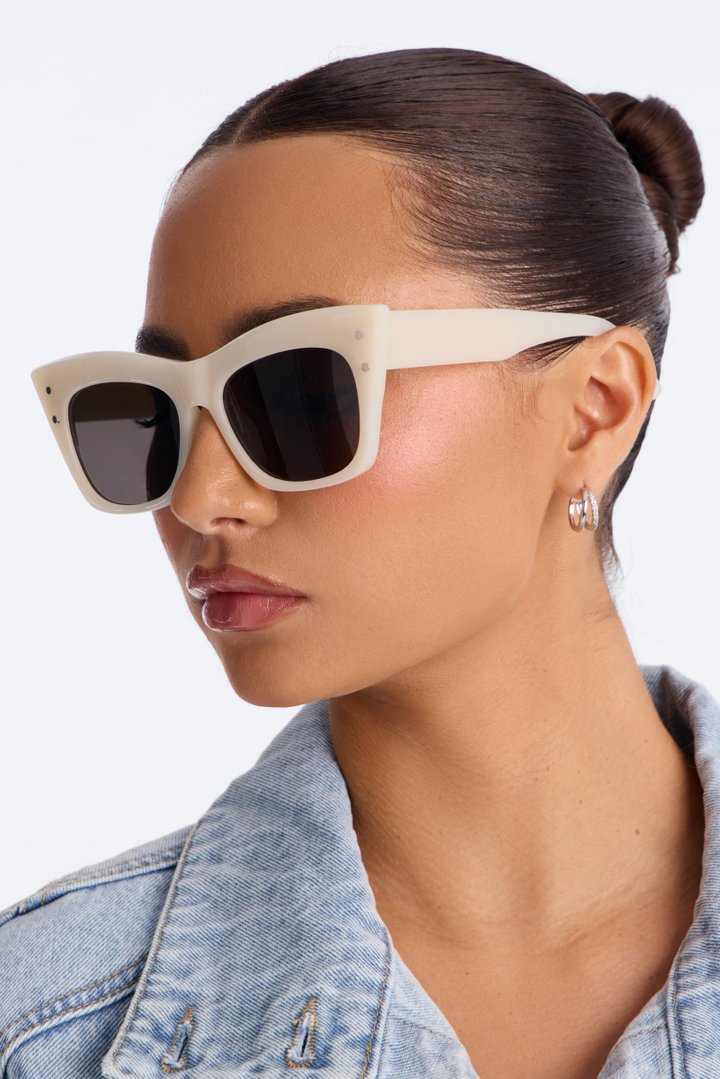 Lip Service Sunglasses - Ivory