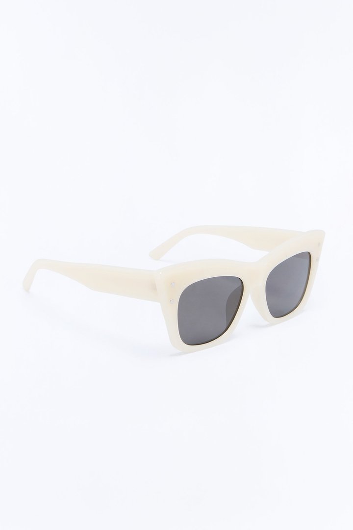 Lip Service Sunglasses - Ivory