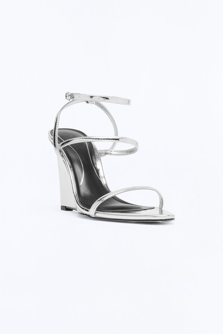 Kasaandra Pointed Wedges - Silver